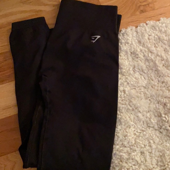 black gym shark leggings!! - Picture 1 of 2